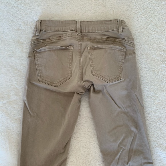 Beige Khaki Pants / Skinny Jeans - Picture 3 of 4